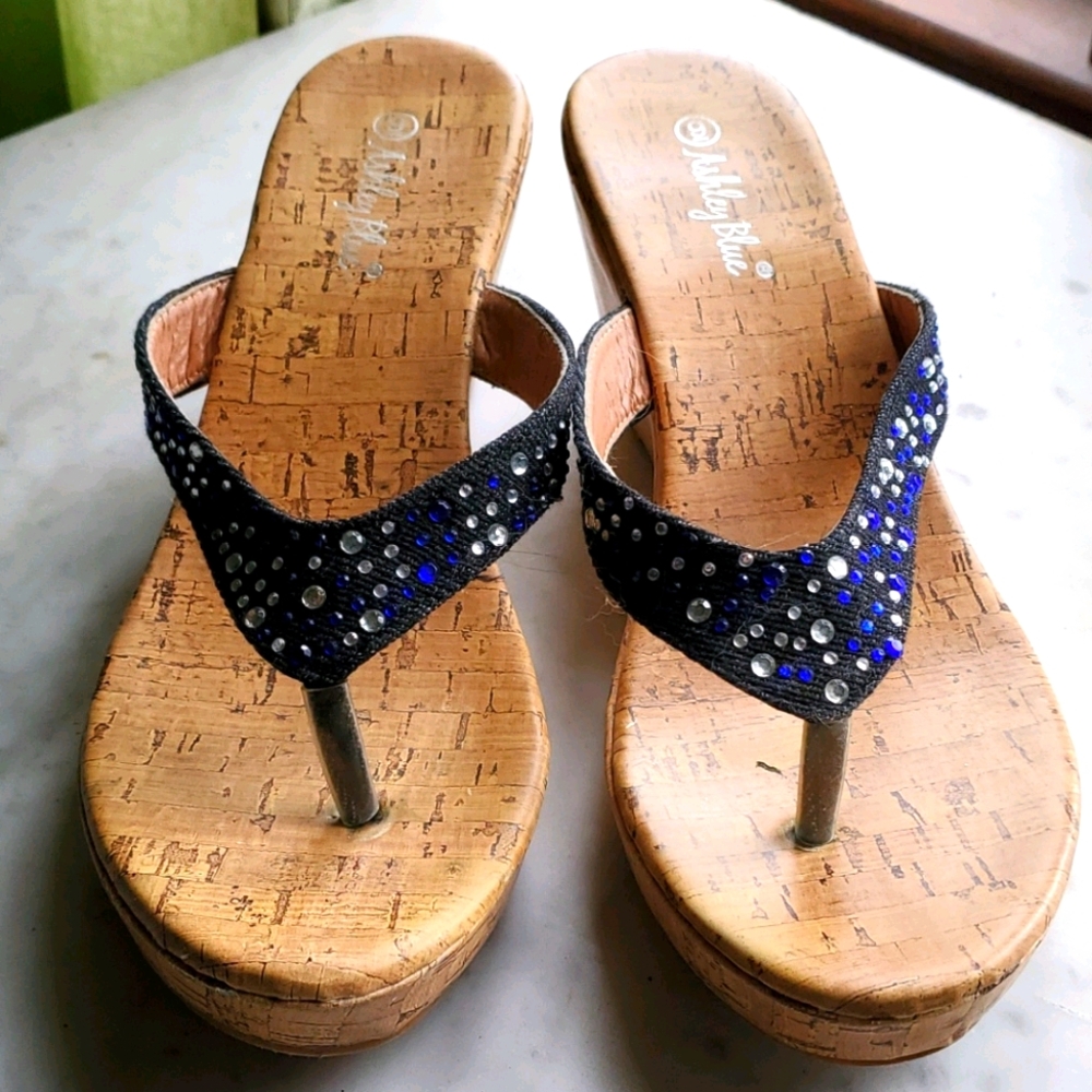 Summer cork wedges